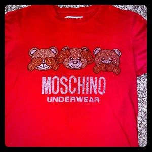Moschino Tee 🙈 🙉 🙈